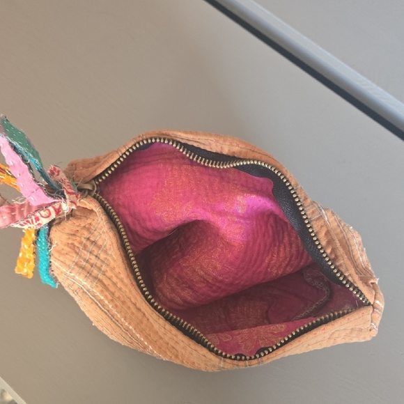 Kantha Tan Pouch #15 - Picture 2 of 3